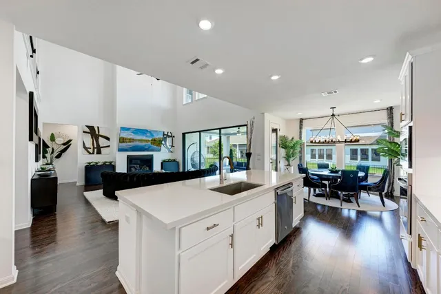 $999,999 | 5028 Olimpico Way, Leander, TX 78641