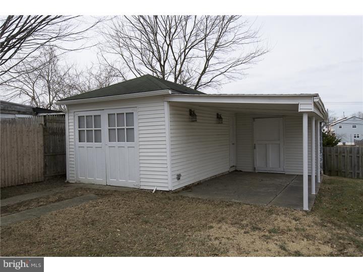 16 West Forrestview Road Brookhaven, PA 19015 - Photo 11 of 25 Garage