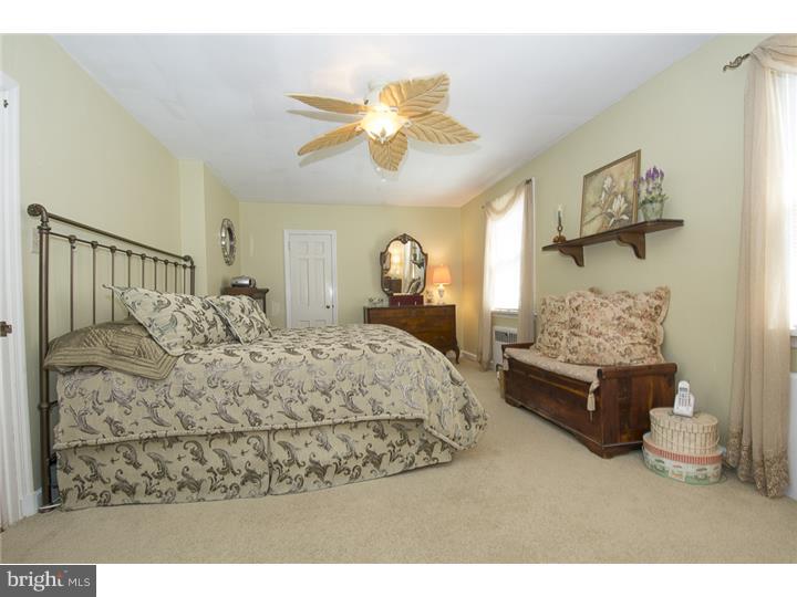 16 West Forrestview Road Brookhaven, PA 19015 - Photo 13 of 25 Bedroom - Main