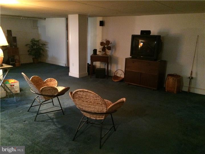 16 West Forrestview Road Brookhaven, PA 19015 - Photo 22 of 25 Basement - Finished