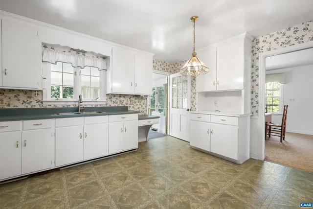 $649,900 | 608 Davis Avenue, Charlottesville, VA 22901