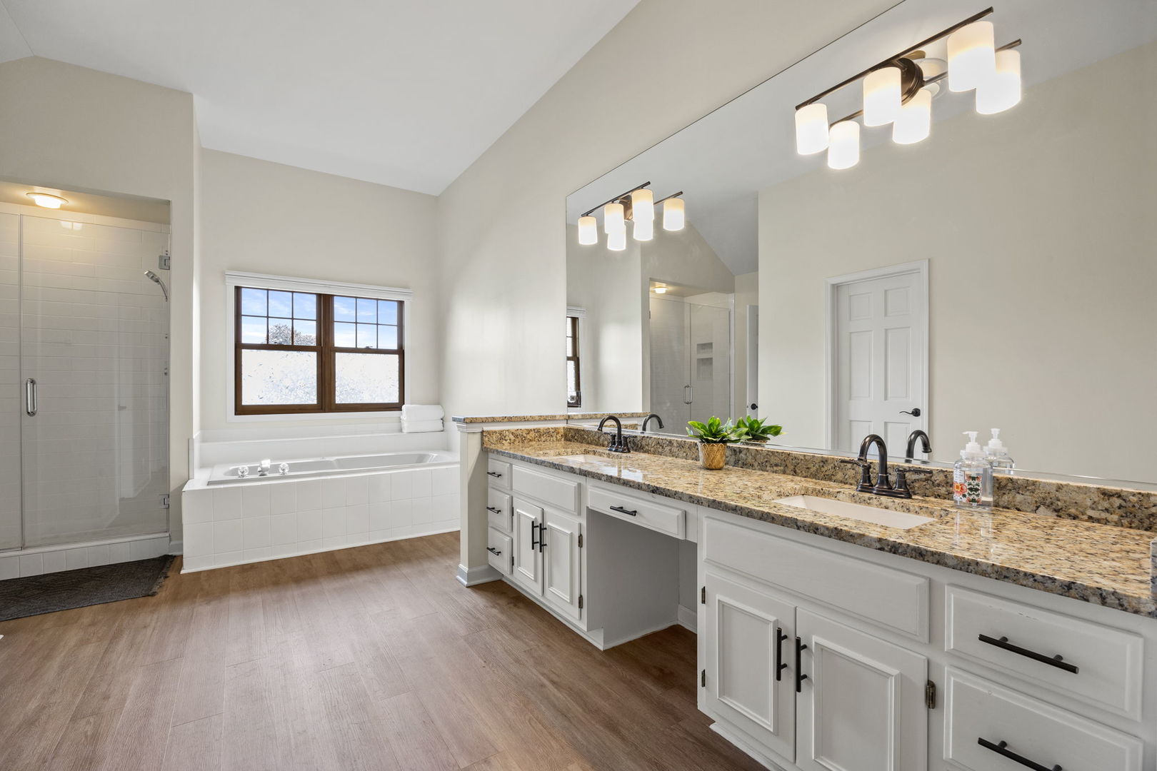 1007 Book Court Naperville, IL 60540 - Photo 23 of 38