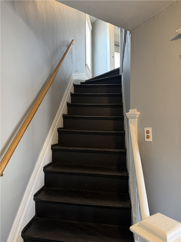 161 South Union Street Rochester, NY 14607 - Photo 9 of 17