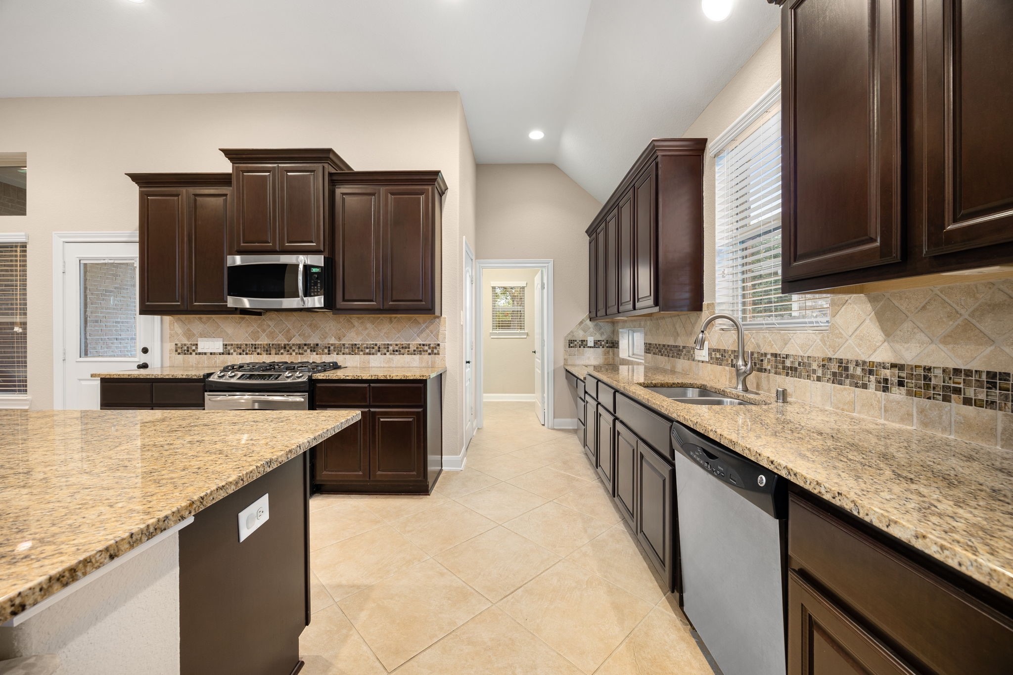 26414 Red Cliff Ridge Katy, TX 77494 - Photo 18 of 42