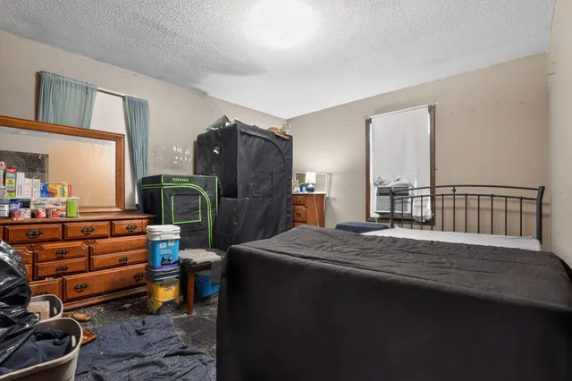 $245,000 | 585 West Cottage Avenue, St. Paul, MN 55117