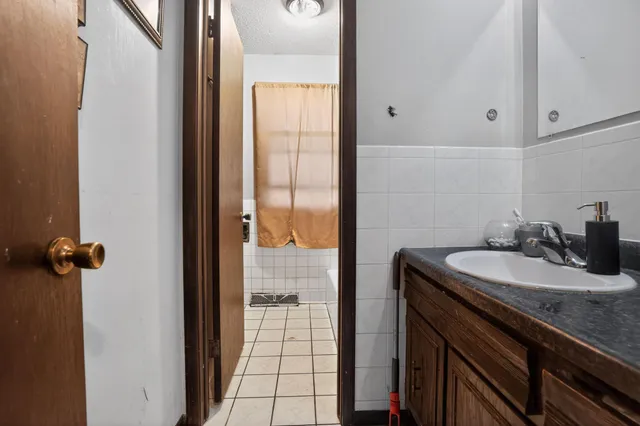 $245,000 | 585 West Cottage Avenue, St. Paul, MN 55117