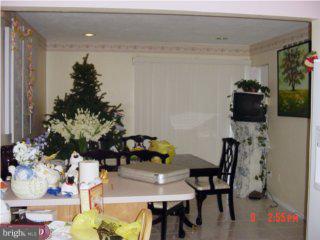 41 Twin Rivers Drive Hightstown, NJ 08520 - Photo 3 of 6 Gallery Image 3