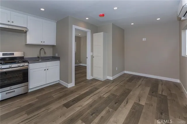 $1,995 | 1706 Keeler Street, Burbank, CA 91504