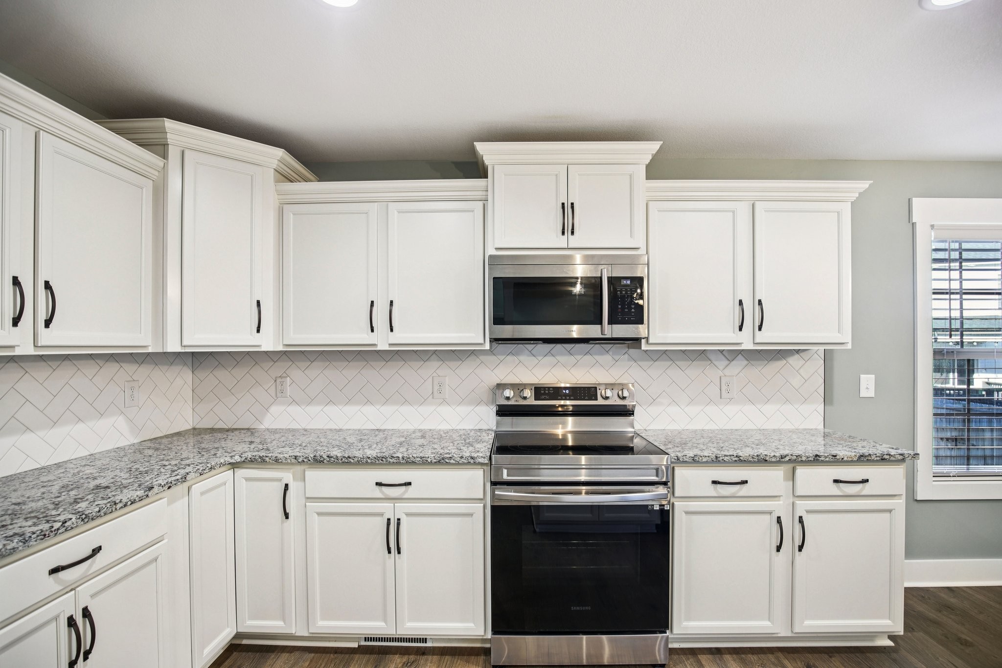 237 Wade Hampton Lane Clarksville, TN 37040 - Photo 11 of 26