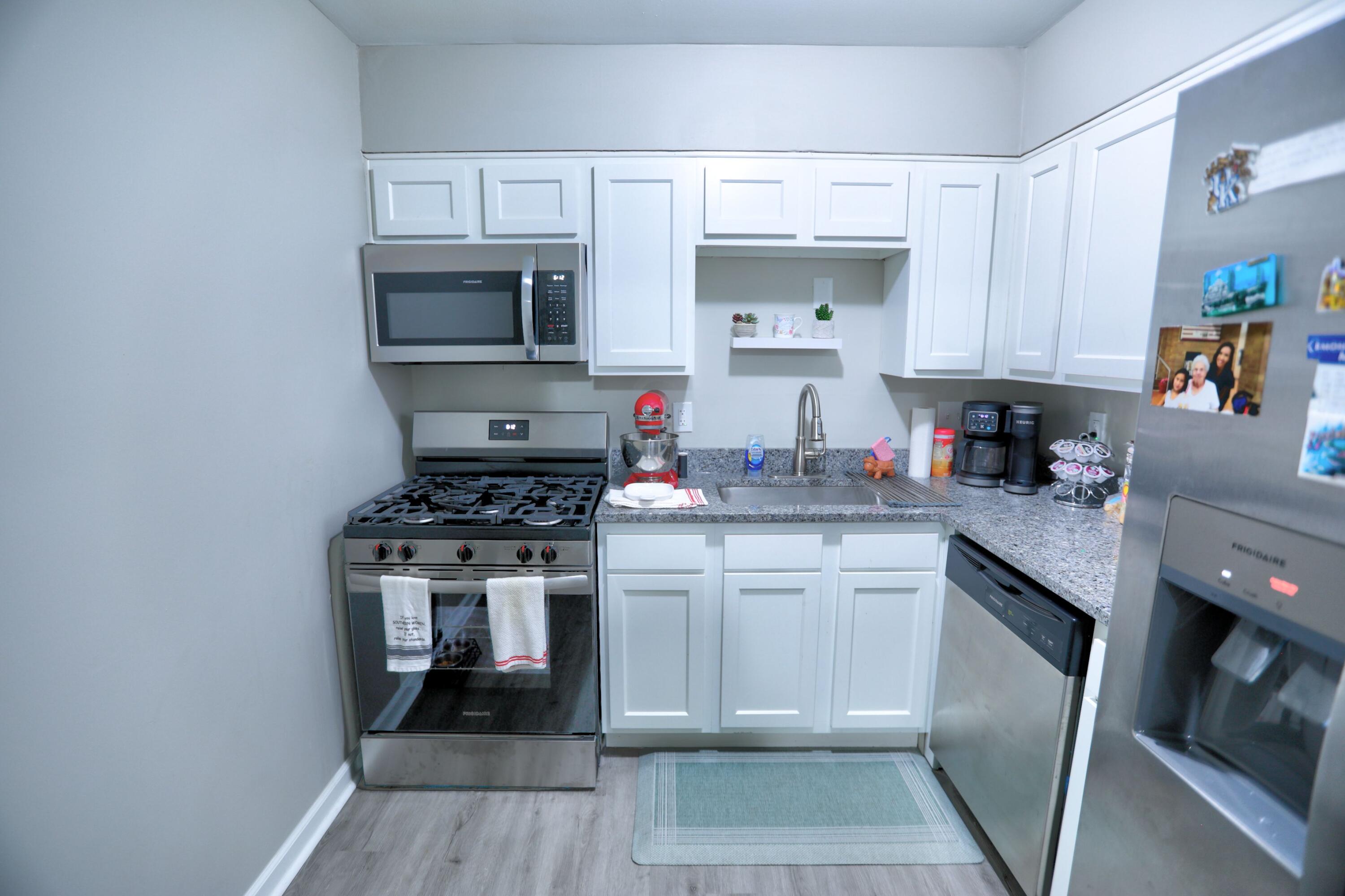 1080 Armstrong Mill Road, Unit A Lexington, KY 40517 - Photo 5 of 18 D49A7230_1_2_3_4