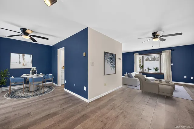 a view of empty room with windows