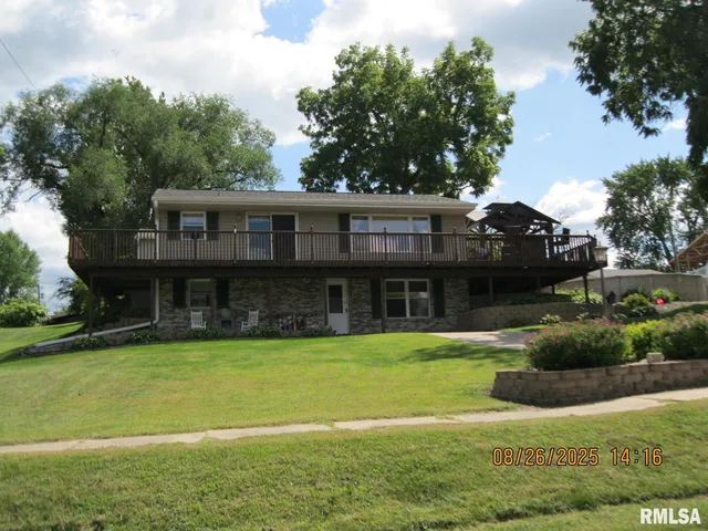 $225,000 | 301 North Church Street, Albany, IL 61230