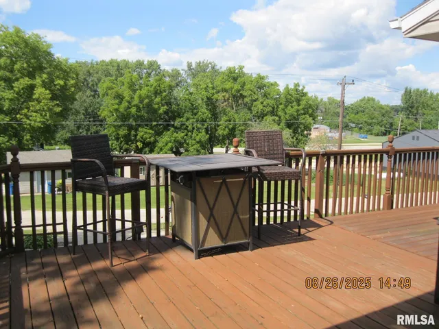 $225,000 | 301 North Church Street, Albany, IL 61230