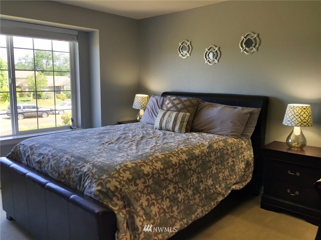9238 Applegate Loop Southwest Rochester, WA 98579 - Photo 14 of 22