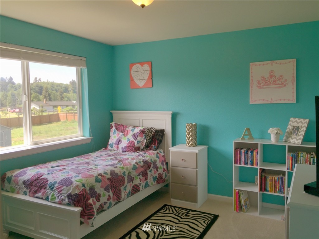 9238 Applegate Loop Southwest Rochester, WA 98579 - Photo 10 of 22