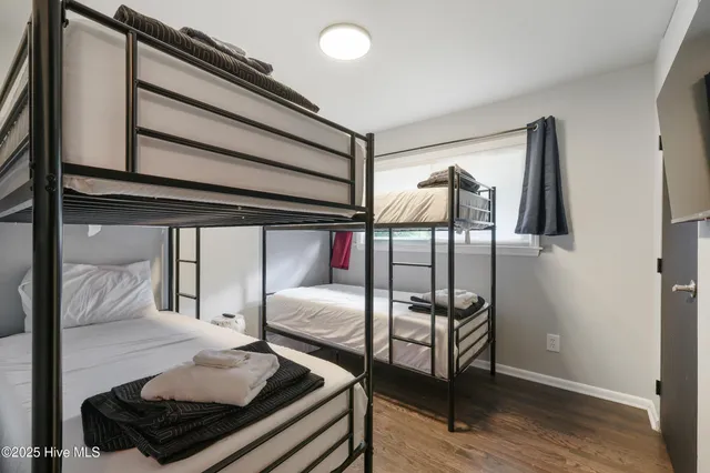 $525,000 | 627 Jennings Drive, Wilmington, NC 28403