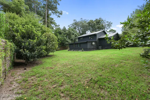 $525,000 | 627 Jennings Drive, Wilmington, NC 28403