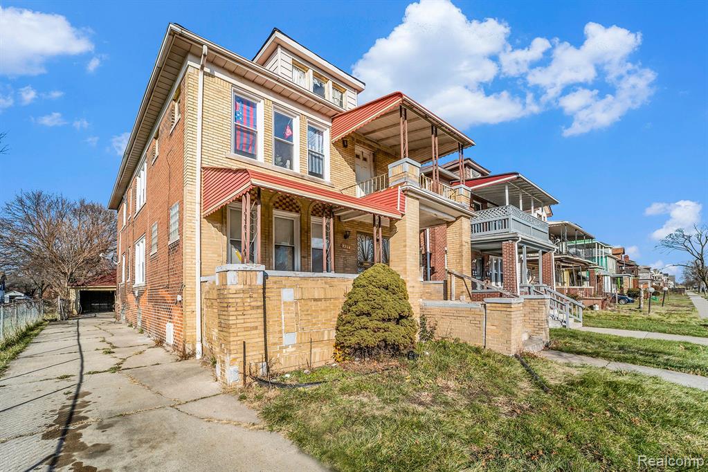 2256 Clements Street Detroit, MI 48238 - Photo 4 of 10