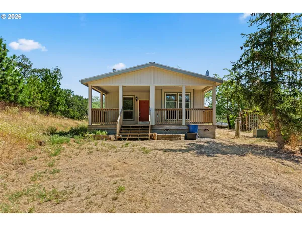 $450,000 | 1623 Lower Crest Road, Oakland, OR 97462