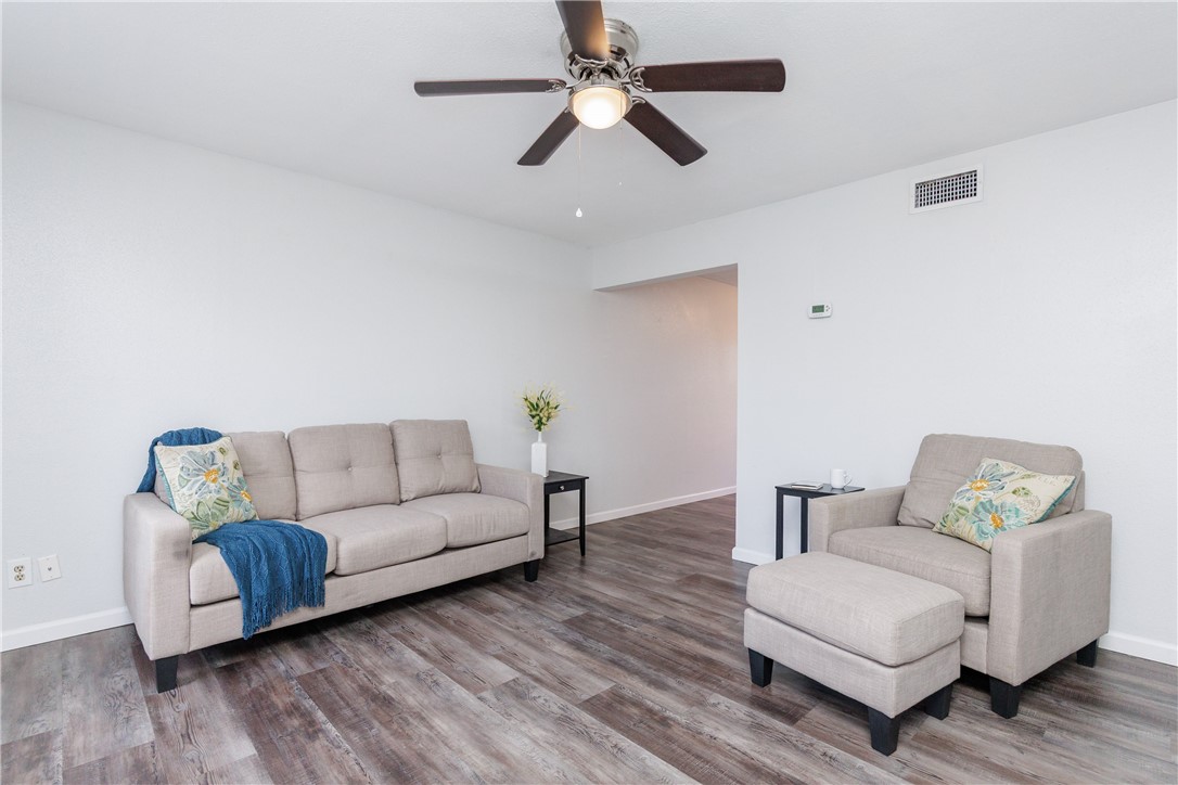 6702 Everhart Road, Unit R104 Corpus Christi, TX 78413 - Photo 3 of 33