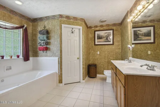 $389,000 | 19639 Laterre Drive, Kiln, MS 39556