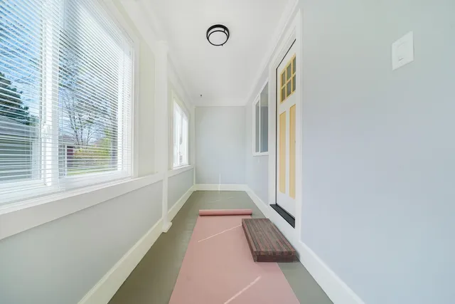 $2,300 | 56 Austin Street, Unit A, Manchester, NH 03102