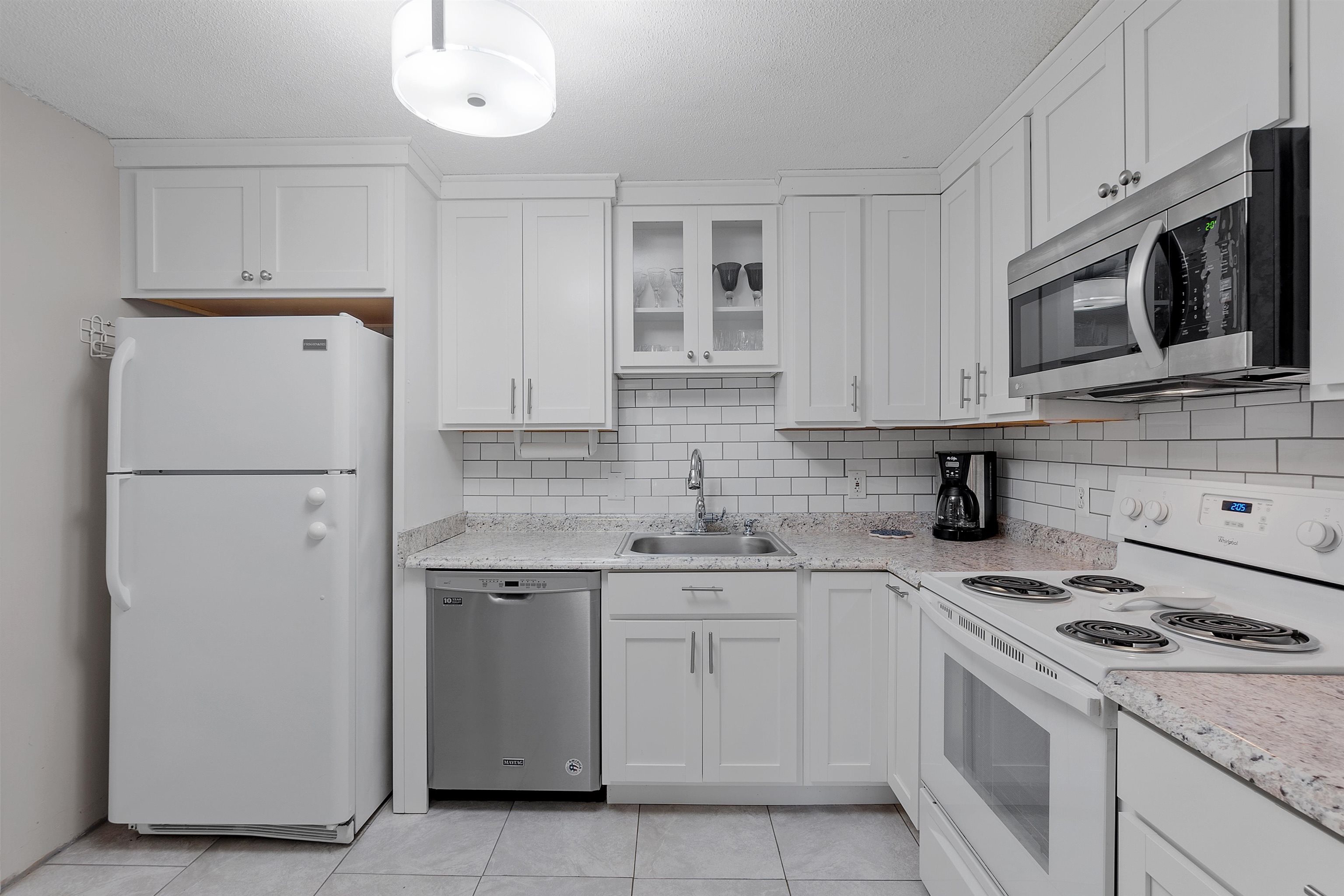 185 Loudon Road, Unit 18 Concord, NH 03301 - Photo 6 of 33