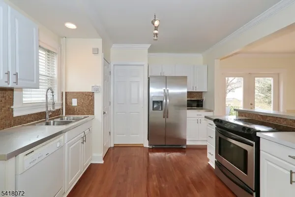 $764,888 | 28 Glenside Avenue, Summit, NJ 07901