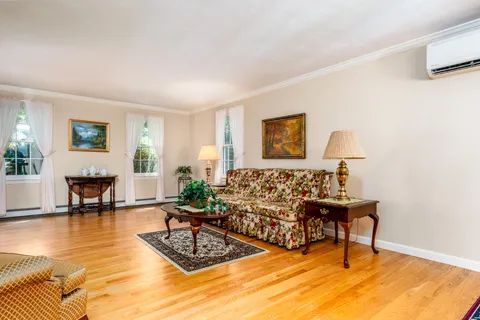 $895,000 | 976 Route 6A, Yarmouth Port, MA 02675