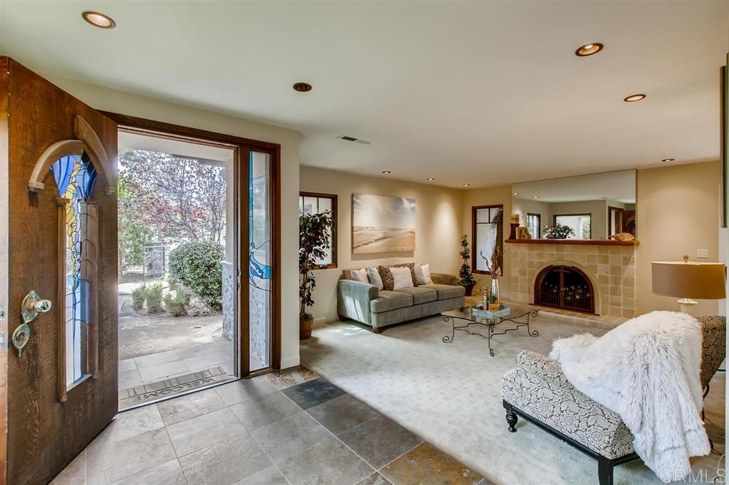 13755 Durango Drive Del Mar, CA 92014 - Photo 4 of 25