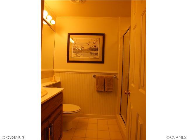 10466 Cherokee Road Richmond, VA 23235 - Photo 16 of 24 Other - Full Bath with Shower on the Lower Level o
