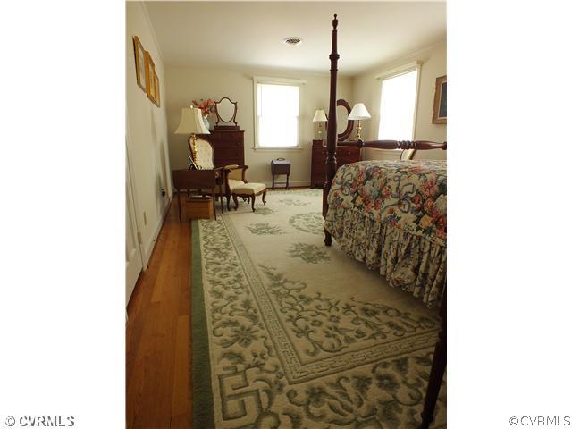 10466 Cherokee Road Richmond, VA 23235 - Photo 20 of 24 Bedroom - The fourth Bedroom on the Second floor,