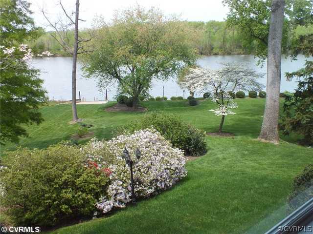 10466 Cherokee Road Richmond, VA 23235 - Photo 24 of 24 Exterior Back - Looking out from the lower level t