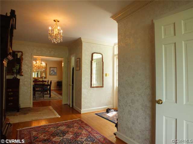 10466 Cherokee Road Richmond, VA 23235 - Photo 5 of 24 Foyer - Entry Hall with Guest Closet, Power Room w
