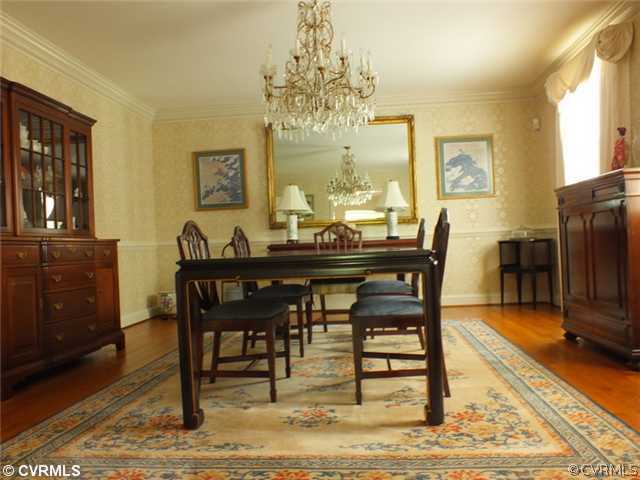 10466 Cherokee Road Richmond, VA 23235 - Photo 7 of 24 Dining Room - Large 19' x 15' Dining Room