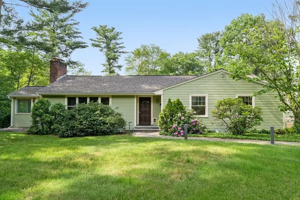 $5,400 | 494 North Avenue, Unit 1, Weston, MA 02493