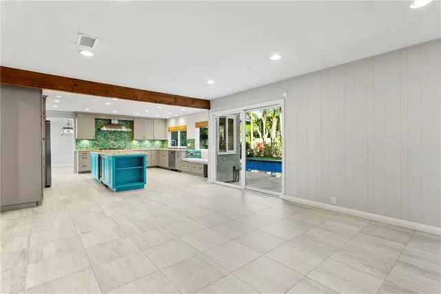 $7,800 | 17222 Lynn Lane, Huntington Beach, CA 92649