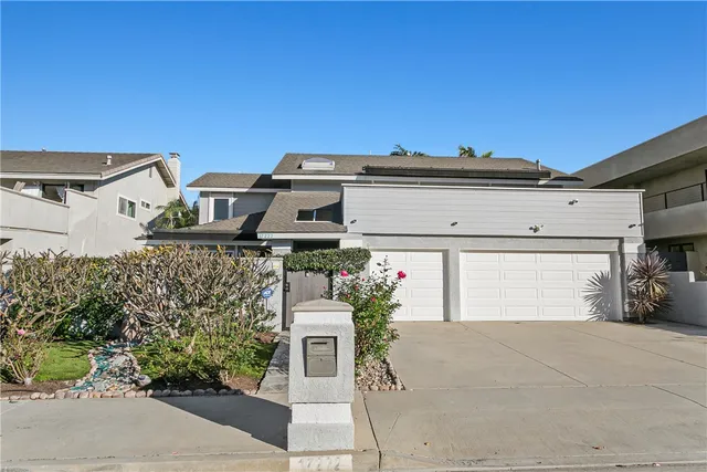 $7,800 | 17222 Lynn Lane, Huntington Beach, CA 92649