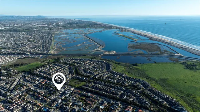 $7,800 | 17222 Lynn Lane, Huntington Beach, CA 92649