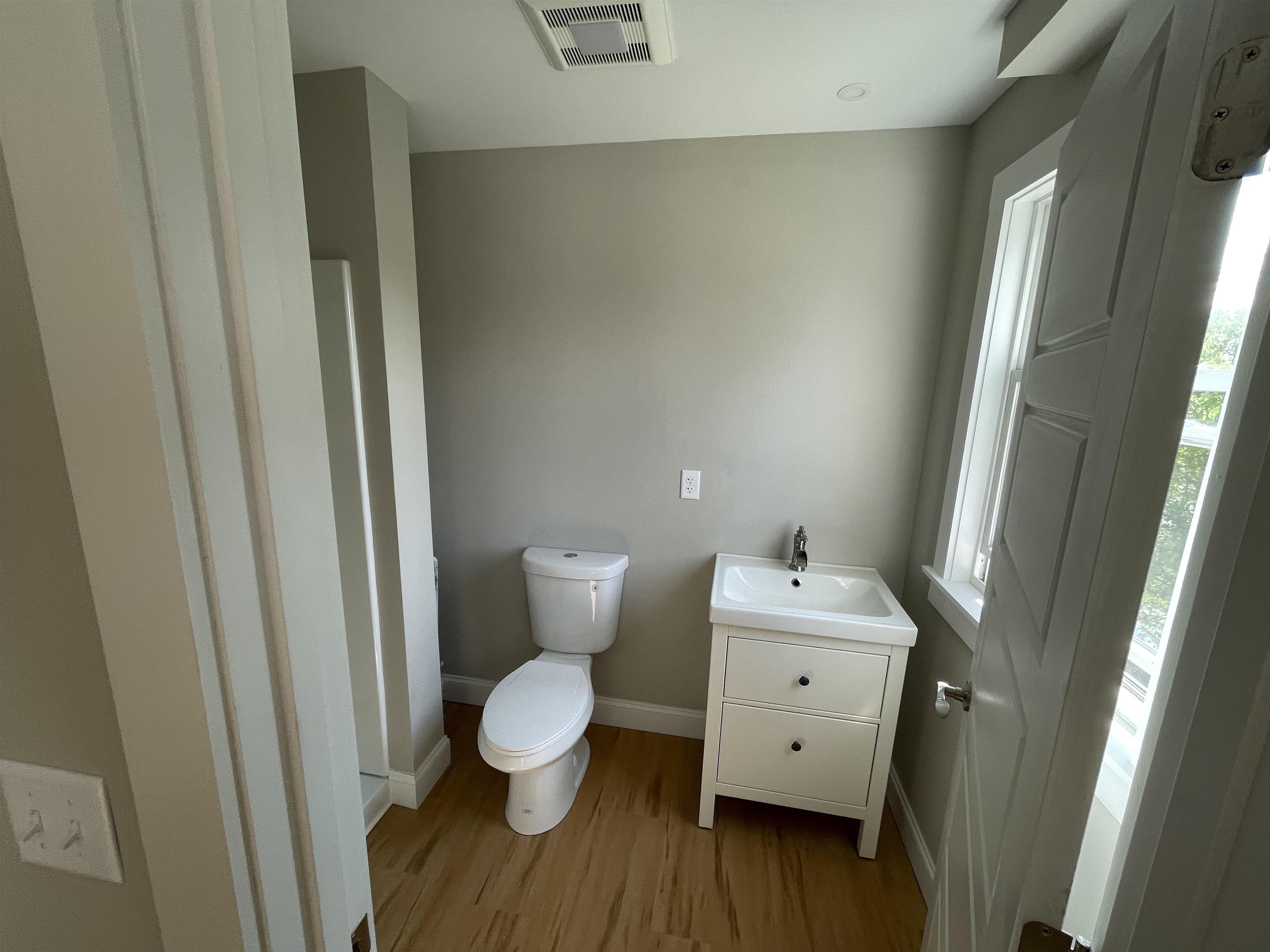 200 Brock Street, Unit 2 Manchester, NH 03102 - Photo 18 of 22