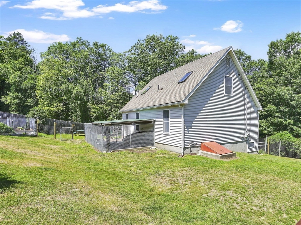 55 Southampton Road Westhampton, MA 01027 - Photo 4 of 38