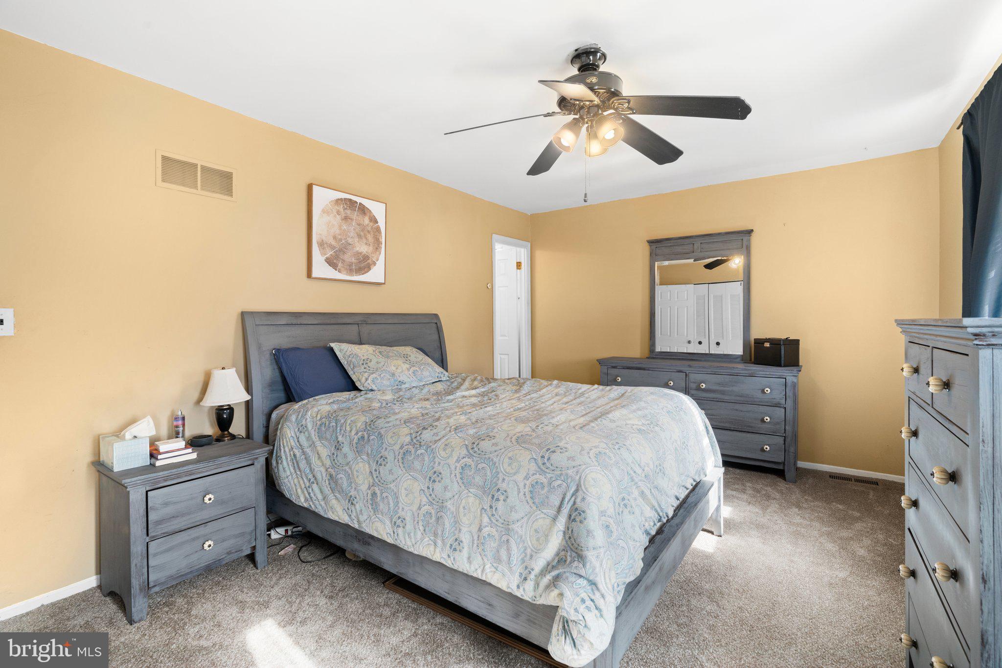 618 Rively Avenue Collingdale, PA 19023 - Photo 21 of 34 Primary Bedroom