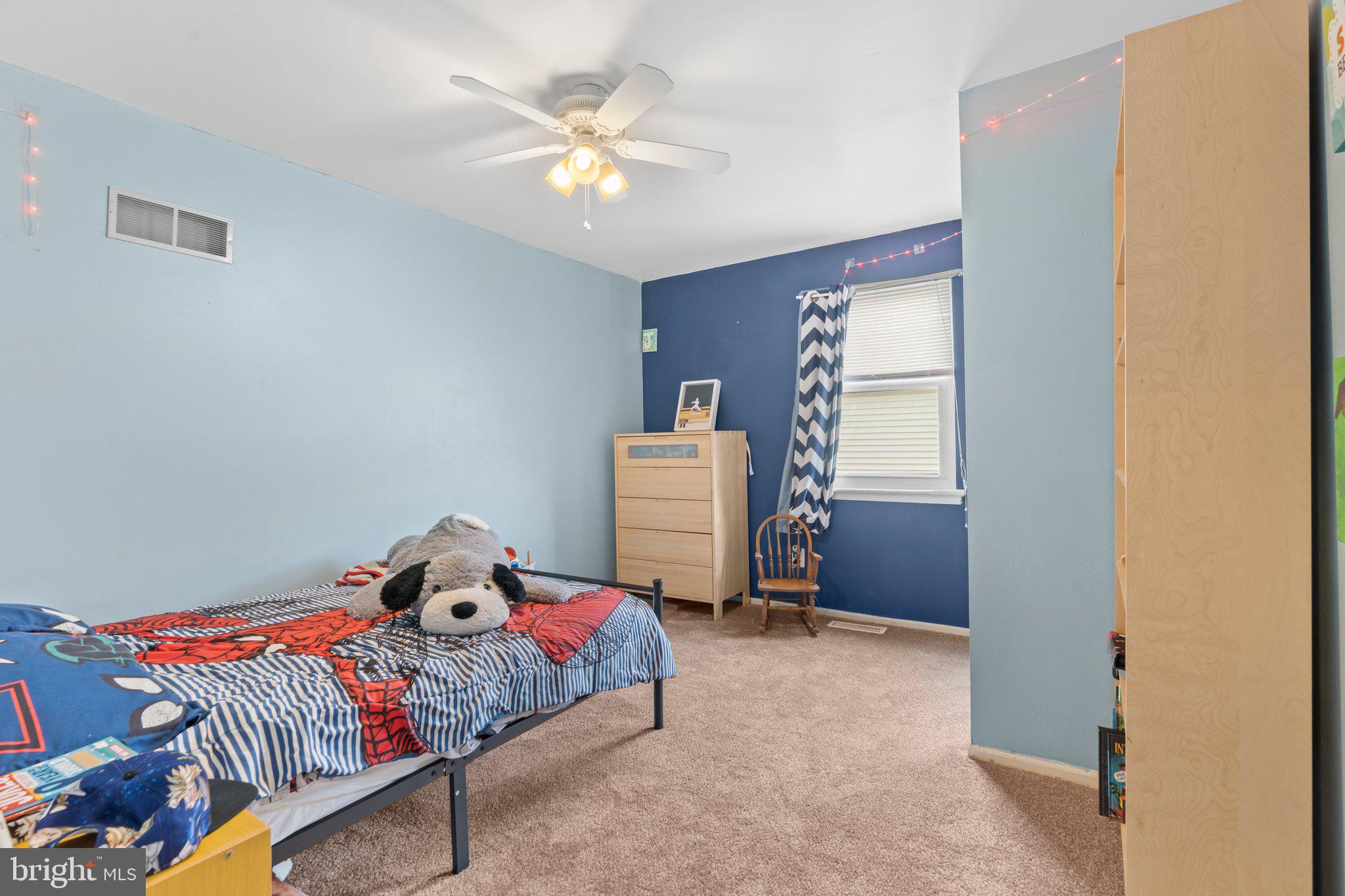 618 Rively Avenue Collingdale, PA 19023 - Photo 24 of 34 Bedroom 2