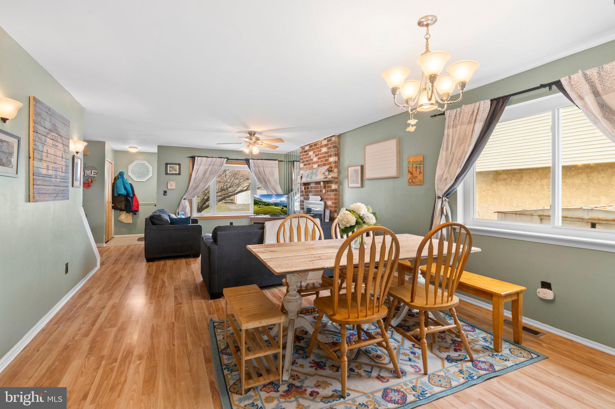 618 Rively Avenue Collingdale, PA 19023 - Photo 8 of 34 Dining Room