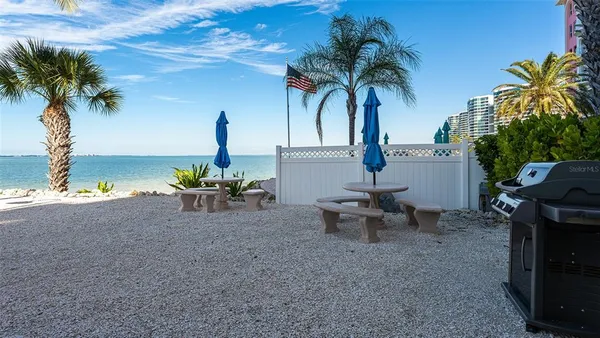 $6,500 | 11 Sunset Drive, Unit 501, Sarasota, FL 34236