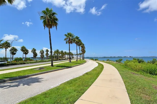 $6,500 | 11 Sunset Drive, Unit 501, Sarasota, FL 34236