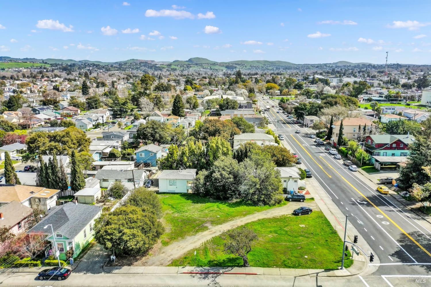 900 Alameda Street Vallejo, CA 94590 - Photo 2 of 12 a view of a city