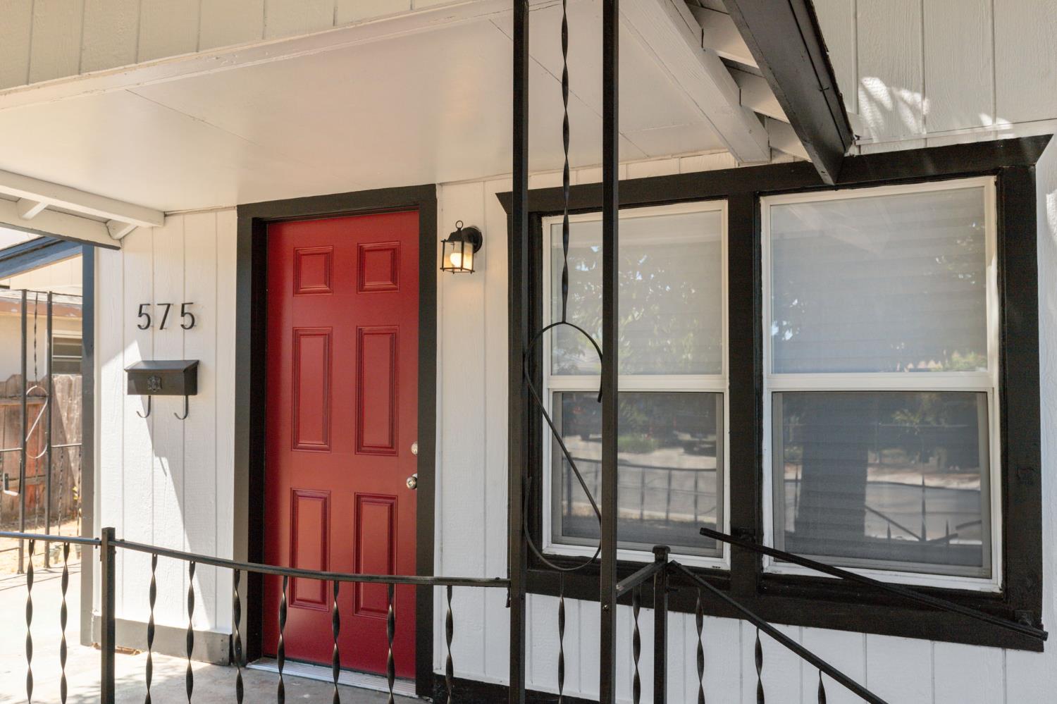 575 South 8th Street Kerman, CA 93630 - Photo 6 of 21 a view of a from a window