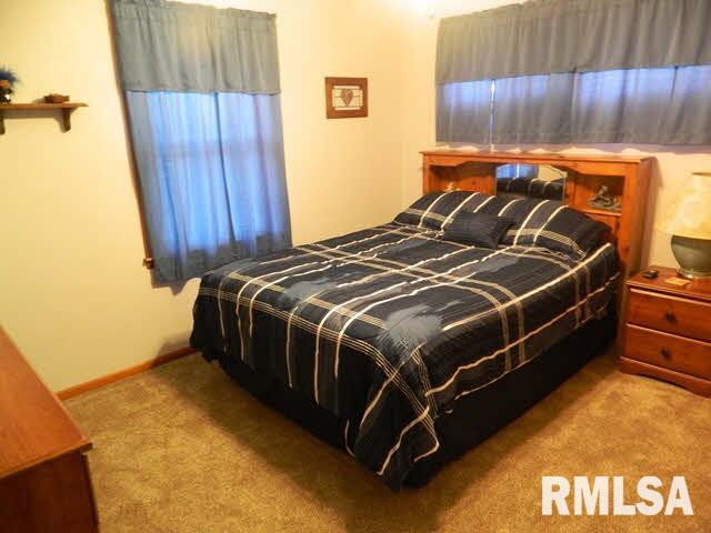 2421 45th Street Moline, IL 61265 - Photo 11 of 21 Gallery Image 11