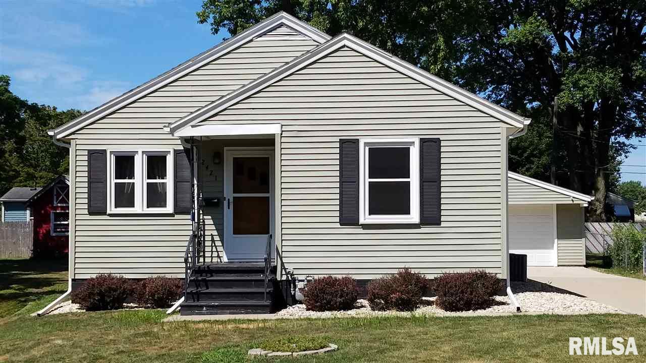 2421 45th Street Moline, IL 61265 - Photo 2 of 21 Gallery Image 2